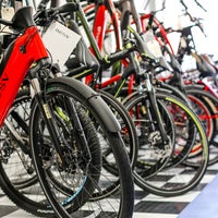 รูปภาพถ่ายที่ Greenpath Electric Bikes โดย Greenpath Electric Bikes เมื่อ 9/14/2017