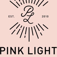 รูปภาพถ่ายที่ Pink Light โดย Pink Light เมื่อ 8/23/2017