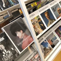 9/13/2019에 A. D.님이 Книжный магазин музея «Гараж»에서 찍은 사진