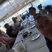 Das Foto wurde bei Burç Restaurant von Levent E. am 7/20/2021 aufgenommen
