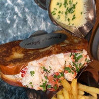 Das Foto wurde bei Burger &amp;amp; Lobster von Aziz D. am 4/9/2024 aufgenommen