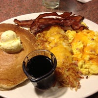 Photo taken at Shari&amp;#39;s Cafe and Pies by Dominic W. on 3/1/2014