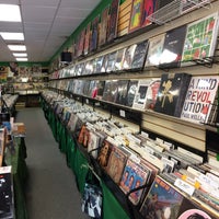 Foto tomada en Scotti&amp;#39;s Record Shop  por James M. el 9/24/2017