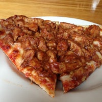 Foto tirada no(a) Ascona Pizza Company por Kelly K. em 10/12/2012
