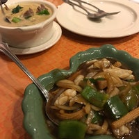 Das Foto wurde bei Bangkok Thai Restaurant von Reggie C. am 1/10/2017 aufgenommen