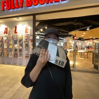 Photo taken at Fully Booked by Janis M. on 7/14/2022