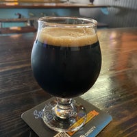 Photo taken at JDub&#39;s Brewing Company by Elise S. on 9/24/2019