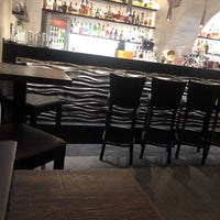Foto scattata a TWO FACES cocktail • bar • café da Michal P. il 2/1/2019
