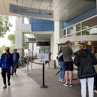 รูปภาพถ่ายที่ Congress Center Basel โดย Q เมื่อ 6/6/2021