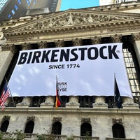 Foto tirada no(a) New York Stock Exchange por Q em 10/11/2023