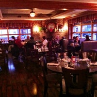 3/3/2013 tarihinde Carl C.ziyaretçi tarafından Sea Cove Italian american Bar and Grill'de çekilen fotoğraf