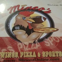 12/16/2012 tarihinde Steve C.ziyaretçi tarafından Mineo&#39;s Wings, Pizza &amp; Raw Bar'de çekilen fotoğraf