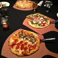 6/29/2013にKelly G.がPW Pizzaで撮った写真