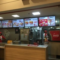 Photo taken at KFC by Caio César O. on 5/2/2017