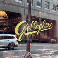 Photo taken at Gallaghers Steakhouse by AS on 5/14/2024