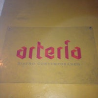 Снимок сделан в Arteria Galeria пользователем Luis M. 10/7/2012