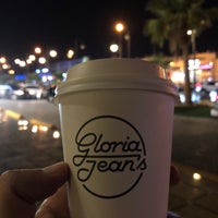 Photo taken at Gloria Jean&amp;#39;s coffees by Badr A. on 8/13/2020