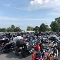 รูปภาพถ่ายที่ Battlefield Harley-Davidson โดย Babbie D. เมื่อ 8/16/2018