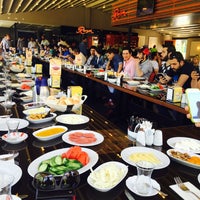 รูปภาพถ่ายที่ Revzen Cafe Food &amp; Restaurant โดย Levent T. เมื่อ 5/10/2015