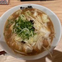 Photo taken at 越後秘蔵麺 無尽蔵 せんだい家 by Yasushi O. on 1/18/2023