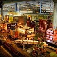 Foto scattata a The Toy Train Barn Museum da Becky C. il 12/29/2012