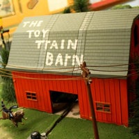 Снимок сделан в The Toy Train Barn Museum пользователем Becky C. 12/29/2012