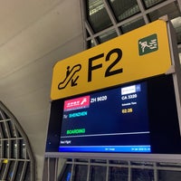 Photo taken at Gate F2 by らん on 1/3/2020