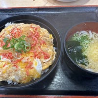 Photo taken at 鳴門うどん 別府店 by mst_m on 5/11/2023