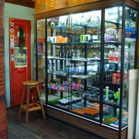 รูปภาพถ่ายที่ La Milpa Smoke Shop โดย La Milpa Smoke Shop เมื่อ 1/10/2020
