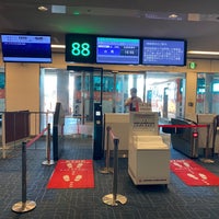 Photo taken at Gate 88 by しゅうろくももし on 5/23/2021