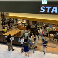 Photo taken at Starbucks by naoto . on 7/18/2021