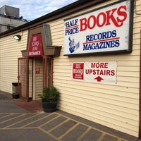 Photo taken at Half Price Books by Gustavo J. on 5/13/2013