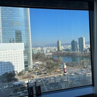 Photo taken at Lotte Hotel World by Susie C. on 2/26/2023