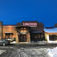Photo taken at LongHorn Steakhouse by Victoria M. on 2/11/2017
