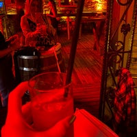 Photo taken at İş Cocktail Bar 🍹🍸🍻 by Gül on 6/21/2023