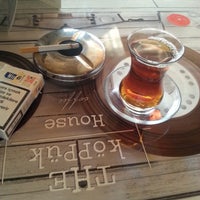 Das Foto wurde bei KöppüK House Coffee von Çilingir M. am 7/26/2016 aufgenommen