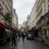 Photo taken at Rue d&amp;#39;Aboukir by Woroud A. on 9/25/2019