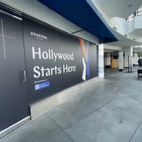 Foto diambil di Ovation Hollywood oleh Cole J. pada 3/16/2024