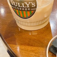 Photo taken at Tully&amp;#39;s Coffee by にわとり　ヌアクショット み. on 11/10/2021