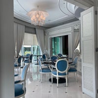 Photo taken at The Ritz-Carlton Bahrain by njoud on 5/8/2022