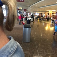 Photo taken at Seattle-Tacoma International Airport (SEA) by Spintrick on 7/22/2017