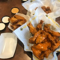 Photo taken at Buffalo Wild Wings by Jack S. on 11/20/2018