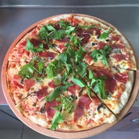 5/23/2016에 Melis K.님이 Pizza Fellas에서 찍은 사진