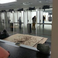 Foto scattata a Sharpshooters Indoor Range da Russell D. il 2/5/2013