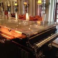 Foto tirada no(a) Piano Bar &amp;amp; Lobby por Evgeny R. em 4/22/2013