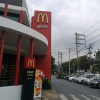 Photo taken at McDonald&amp;#39;s &amp;amp; McCafé by Thitinun B. on 11/13/2021