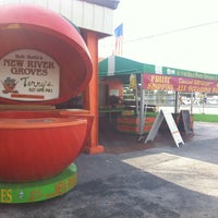 Bob Roth's New River Grove - Farmers Market