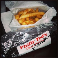 Foto scattata a Philly Ted&#39;s Cheesesteaks &amp; Subs da Jennifer F. il 5/4/2014