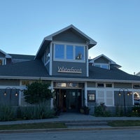 Foto tomada en Waterfront Restaurant  por Laila H. el 7/17/2020