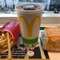 Photo taken at McDonald&amp;#39;s by 武井 千. on 12/27/2020